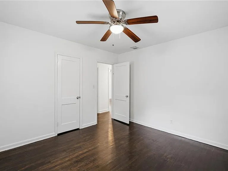 2035 Miriam Ln — Photo 18