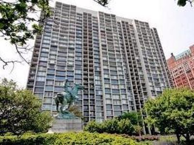 3200 N Lake Shore Dr APT 1708, Chicago, IL, 60657