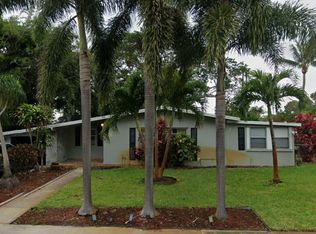 733 S 10th Pl, Lantana, FL 33462