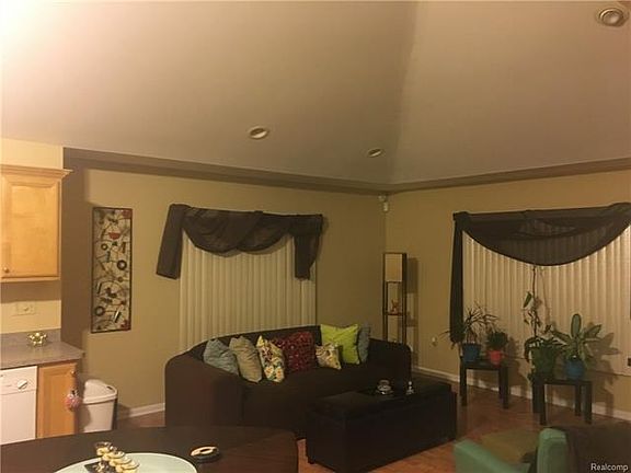 4th image of 1410 Biddle Ave