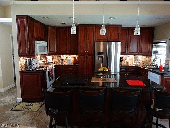 2nd image of 1113 SW 45th Ter
