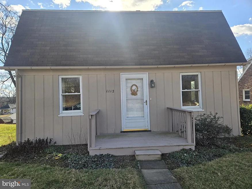 1112 Whiteford Rd
