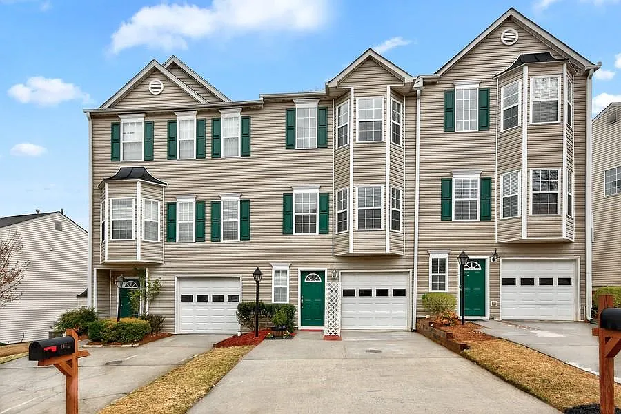 1643 Indian Way photo 1