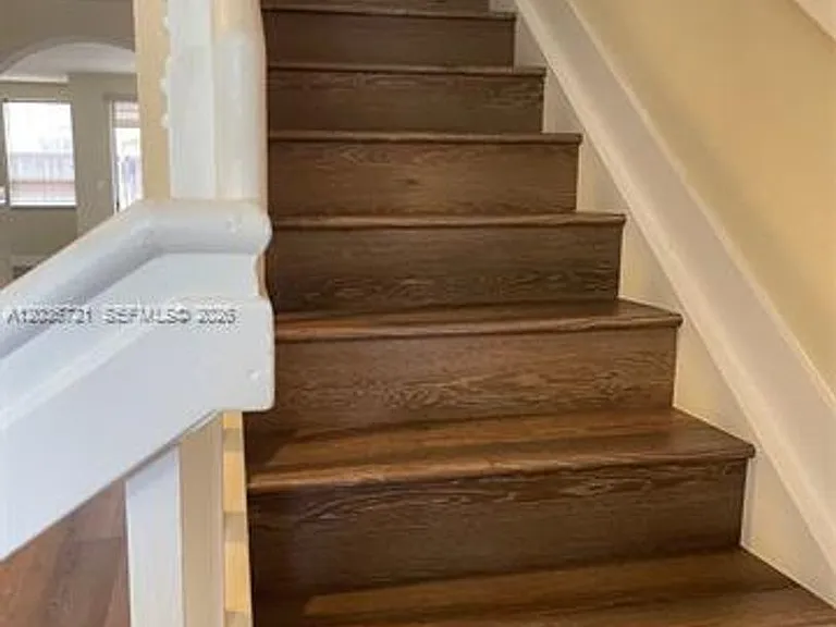 211 Las Brisas Cir #211 — Photo 12