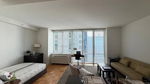 1510 Lexington Ave #6N Photo 1