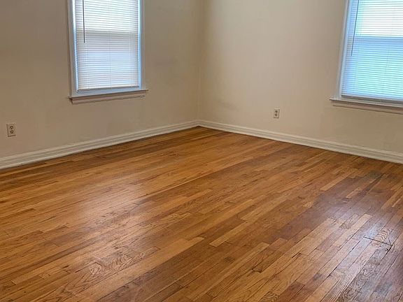 4th image of 368 N Roosevelt Ave APT 1