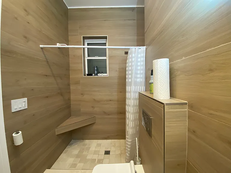 room4 private bath