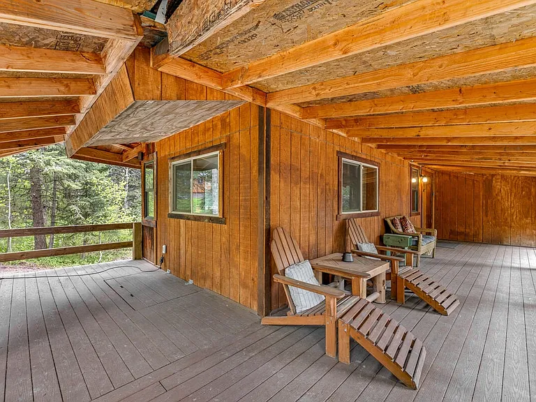 284 Moonridge Dr — Photo 18
