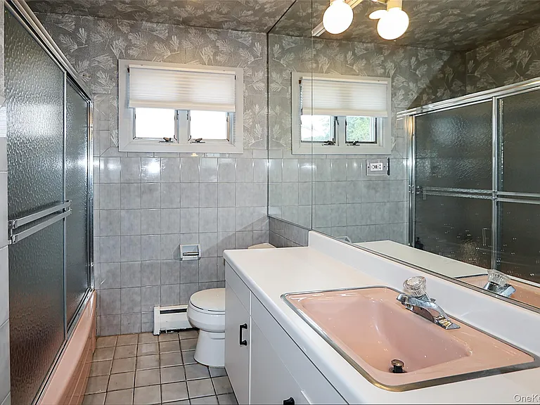 14 Glenn Dr — Photo 12