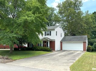 2166 Greenbriar Dr, Springfield, IL 62704