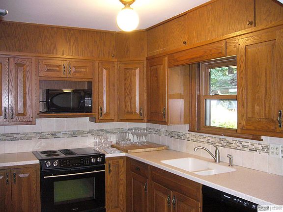4th image of 2508 S 31st St
