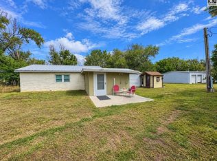 1005 Avenue T, Alden, KS 67512