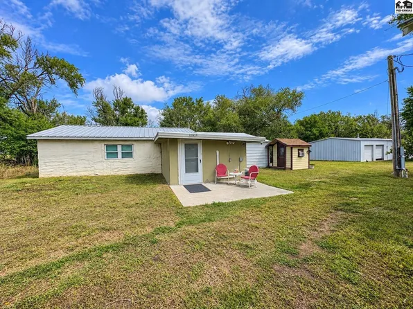 1005 Avenue T, Alden, KS 67512