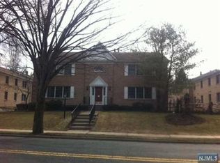 400 E Ridgewood Ave, Ridgewood, NJ 07450