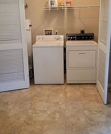 5th image of 325 Owen Ln