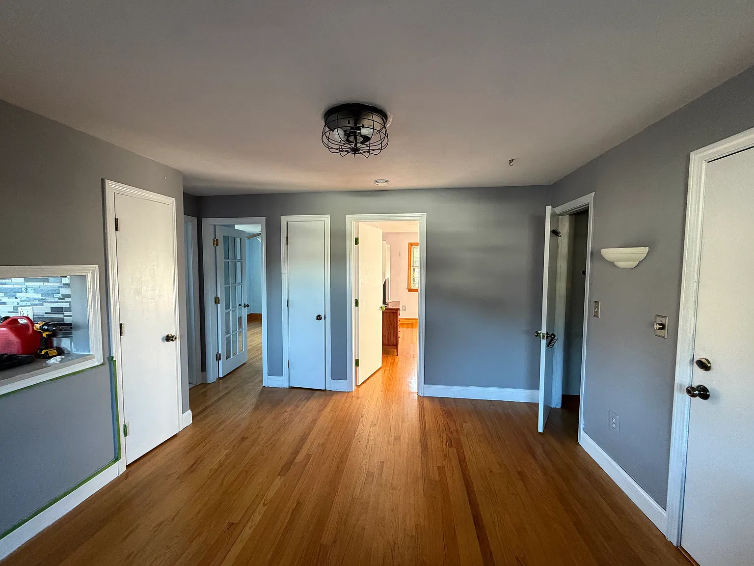2 bed, 650 sqft, $2,550 — Photo 2