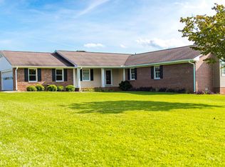 291 Bear Creek Rd, Lavonia, GA 30553