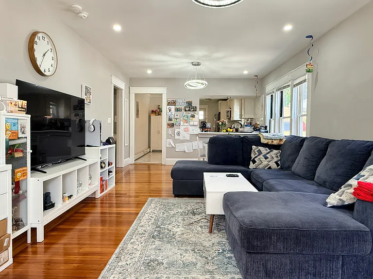 21 Waverly St #1 — Photo 5