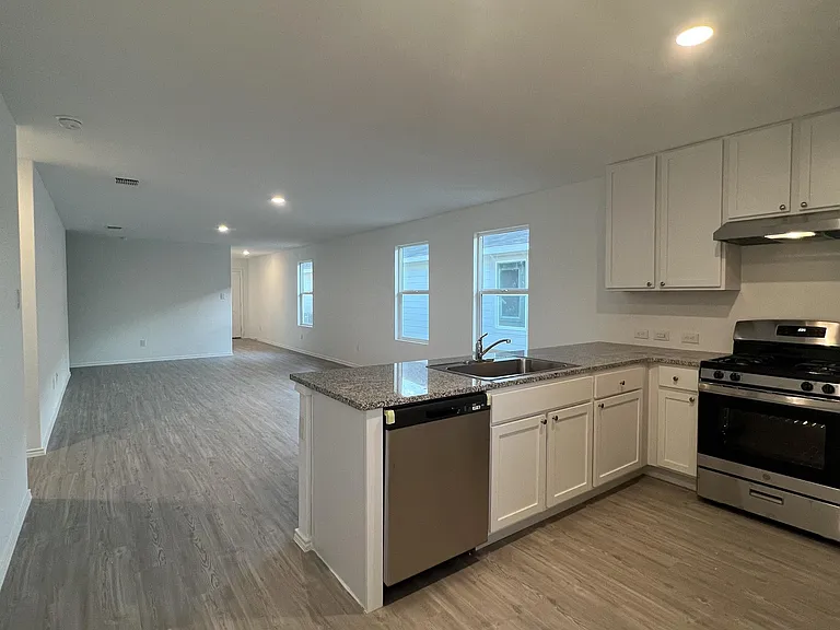 14823 Brandy Bnd — Photo 39