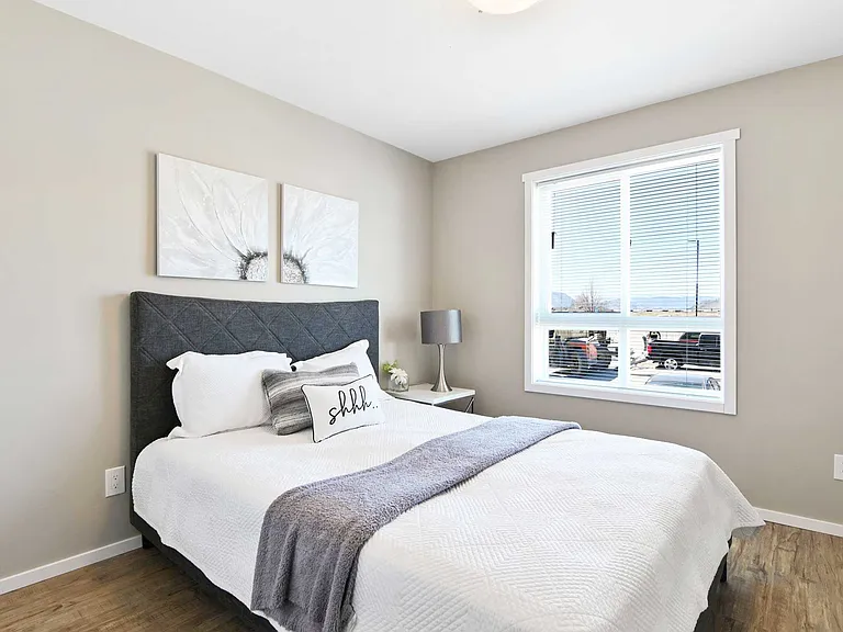 2604 Recplace Dr — Photo 10