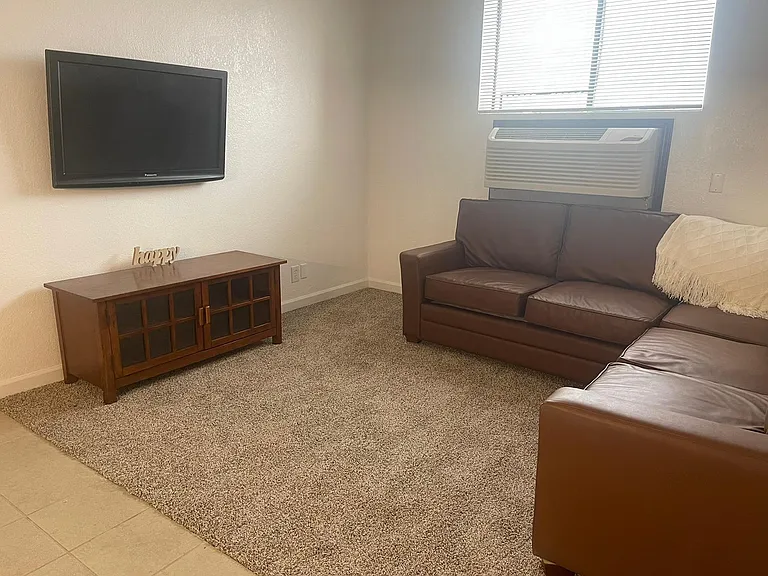 Sunrise Apartments — Photo 13