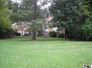 1639 Nottingham Dr, Hummelstown, PA 17036