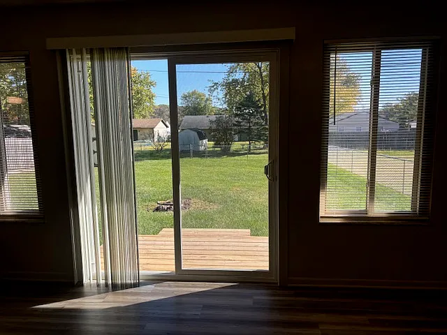 721 Laurel Ln — Photo 13