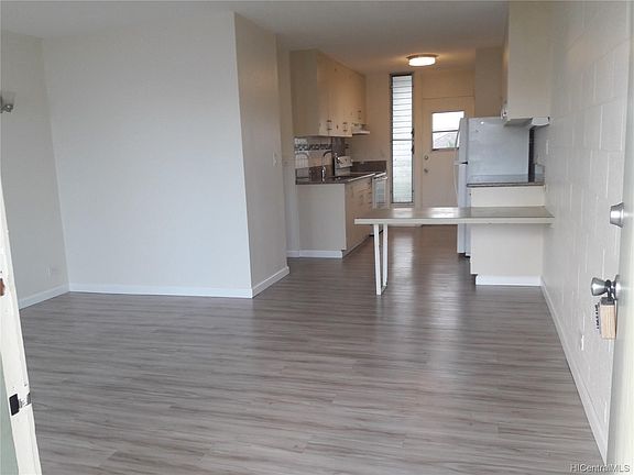 3rd image of 808 Lukepane Ave APT 3B