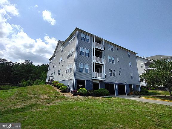 4th image of 45521 Westmeath Way Unit E33