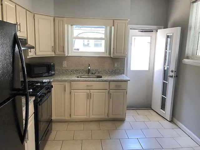 2603 S Alder St — Photo 11