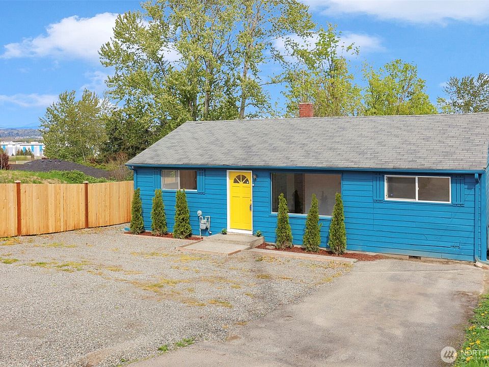 1st image of 833 E Marine View Drive