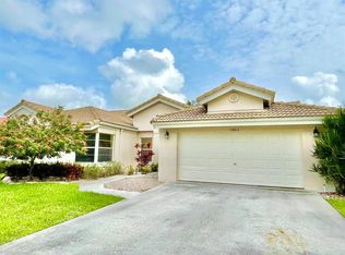 11862 Island Lakes Ln, Boca Raton, FL 33498
