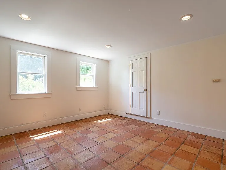 135 Pepperrell Rd — Photo 33