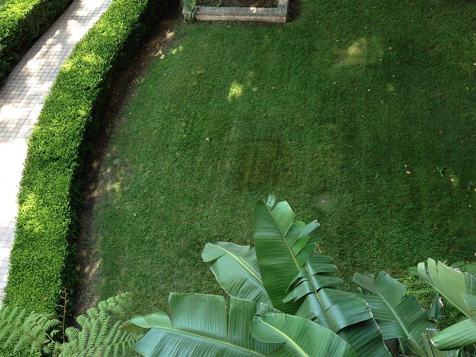 1st image of 350 N Oakhurst Dr