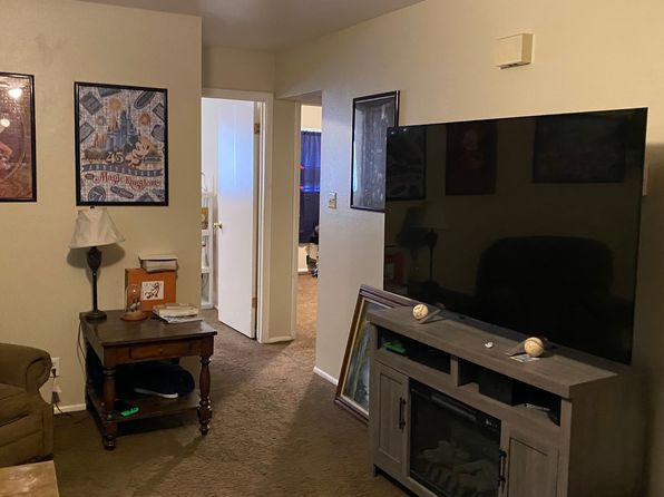 240 E 400 N APT 21