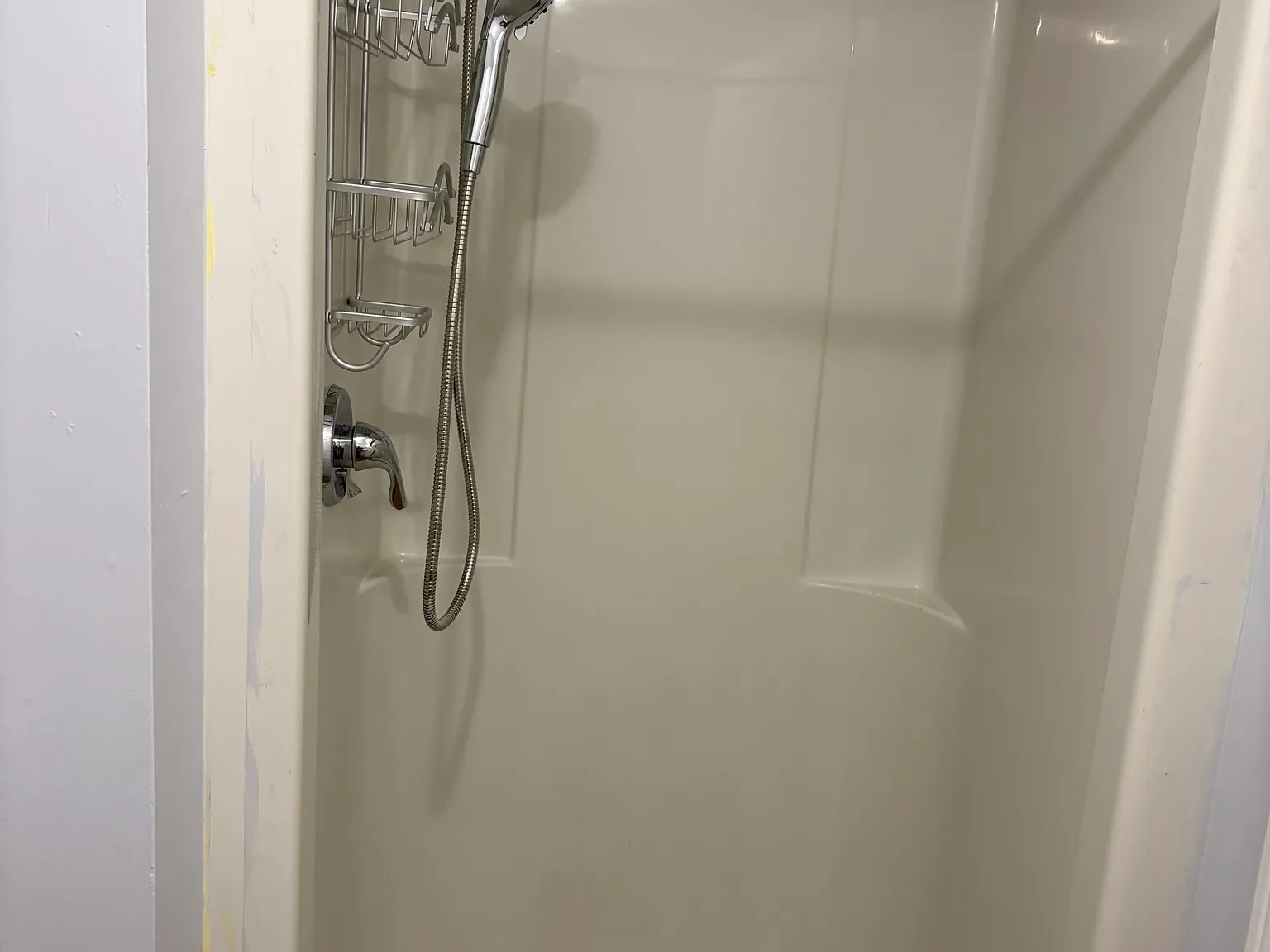 Studio, 585 sqft, $1,750 — Photo 3