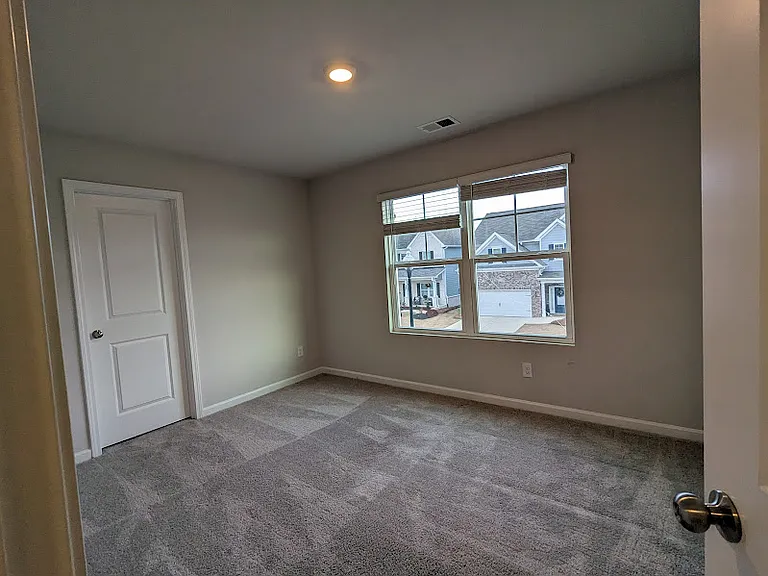 241 Clark Lake Ln — Photo 6