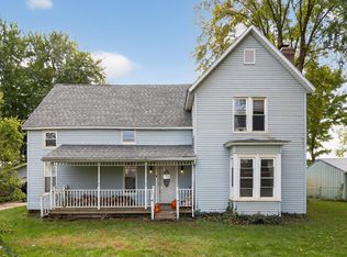 2216 Burton Rd, Niles, MI 49120