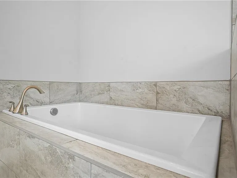 1011 Towneship Way — Photo 19