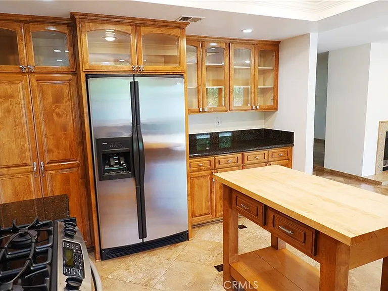 6232 Hesperia Ave — Photo 16