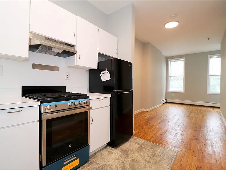 108 Adams St #4 — Photo 28