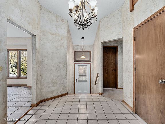 3rd image of 1105 Mistwood Ln #0