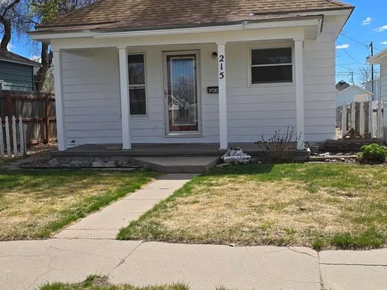 215 Platte St — Photo 1