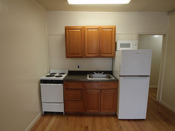 3rd image of 2014 Walnut St APT 404