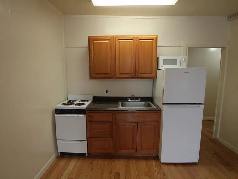 2014 Walnut St #404 — Photo 3
