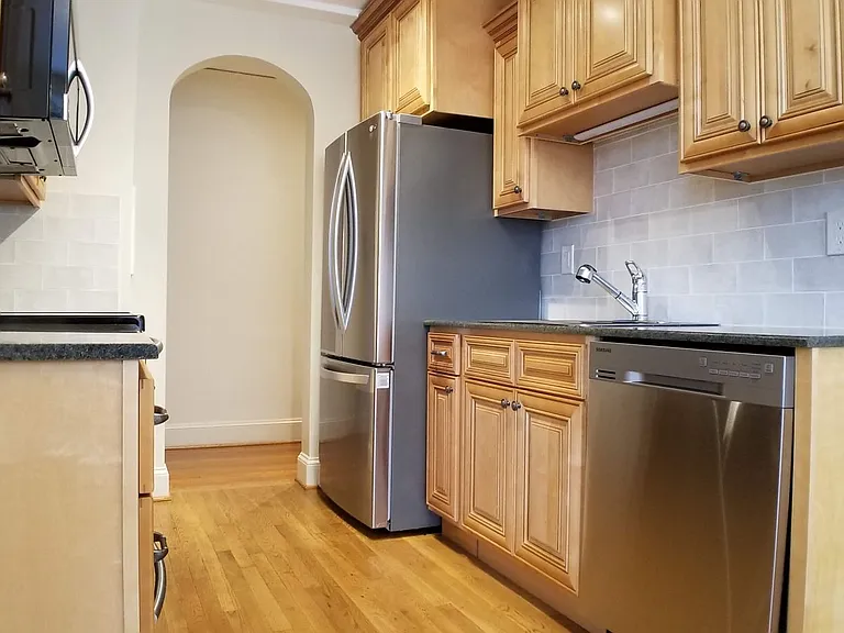 Bryant Apartments — Photo 71