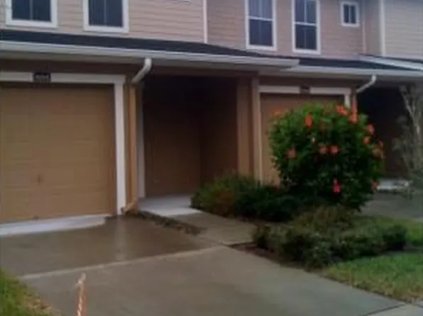 8008 Ballymoney Rd, Tampa, FL 33610