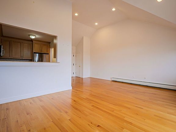 4th image of 212-14 42nd Ave #18C
