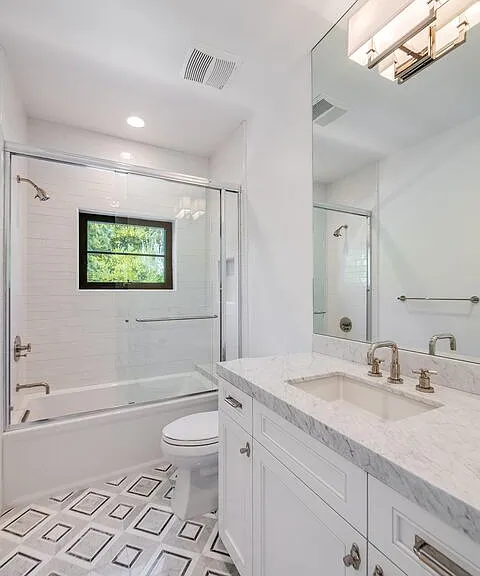 1348 Marinette Rd — Photo 47