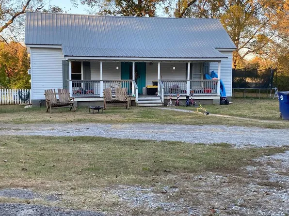 1341 Old Jacks Creek Rd, Henderson, TN 38340